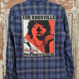 unique Flannel with Patch on the back M